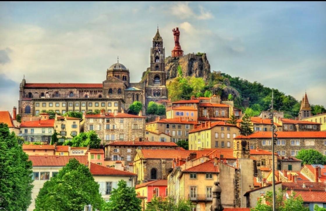 Loft Industriel En Centre Ville Le Puy-en-Velay 外观 照片
